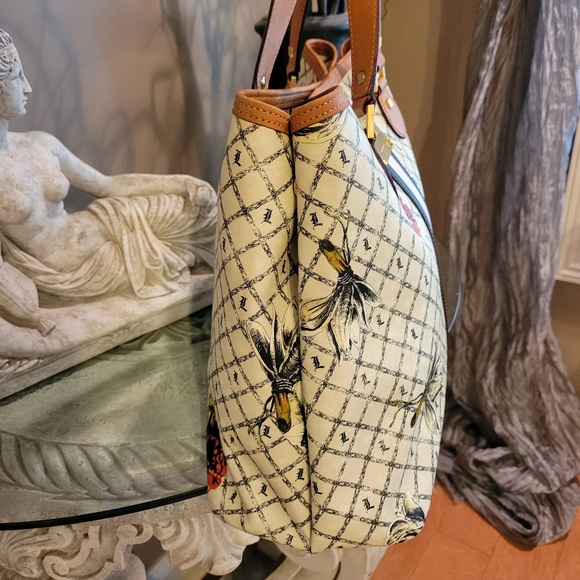 L.A.M.B. by Gwen Stefani Marigold Bag #365 - Picture 8 of 16